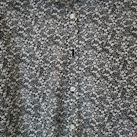 L. L.Bean Black and White Floral Shirt XL Cotton - Picture 2 of 7